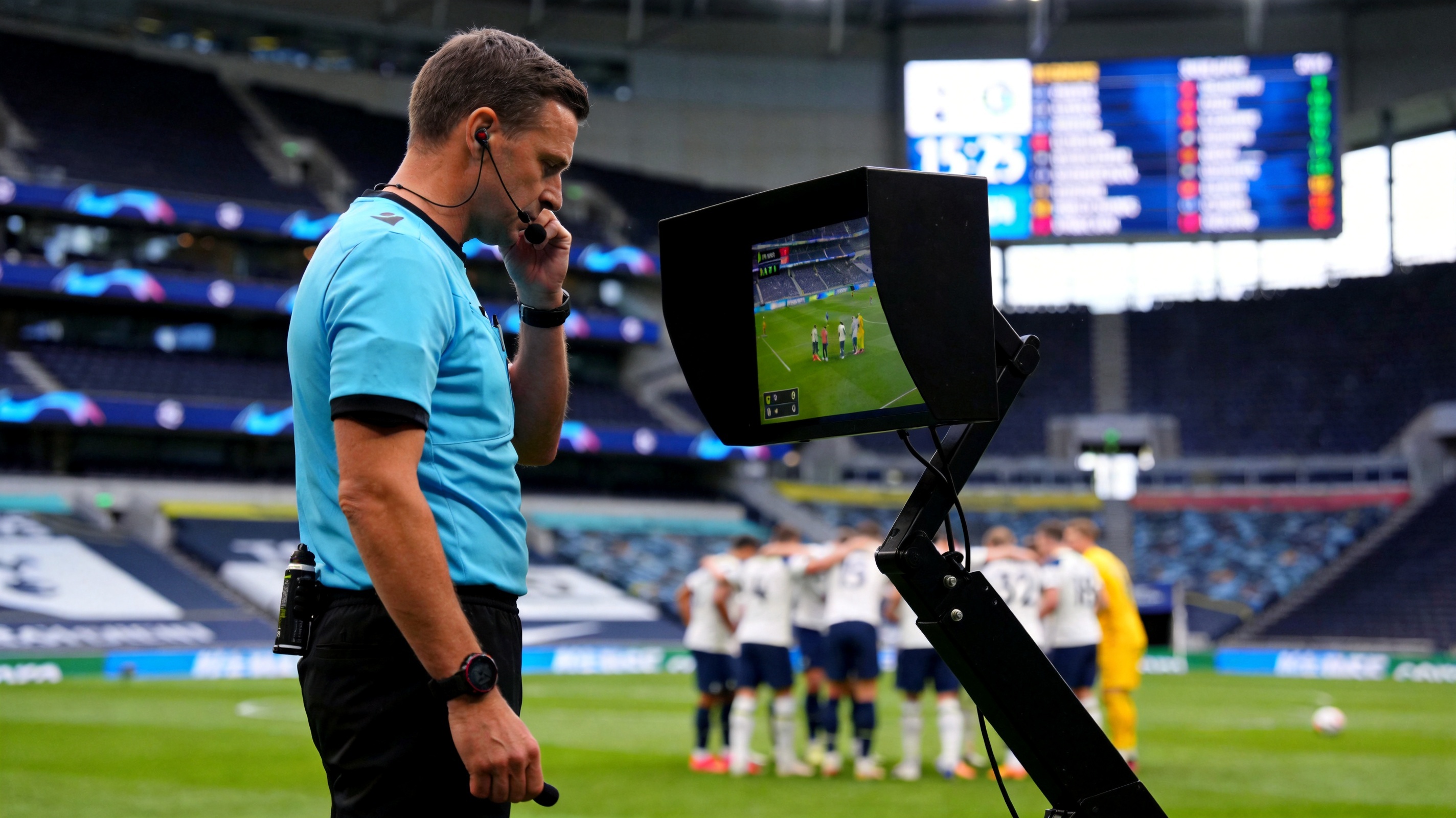 Referee
